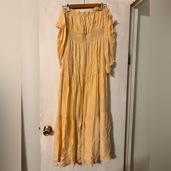 Amazon Cream Ruffled Off-Shoulder Sundress - Picture 2 of 3